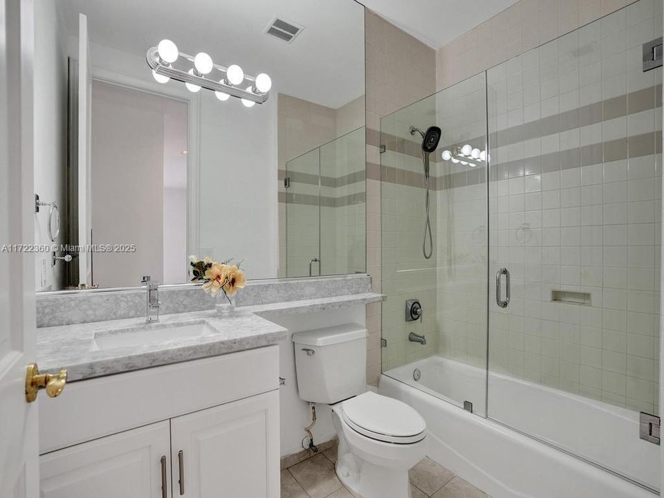 Active With Contract: $8,500 (3 beds, 4 baths, 2815 Square Feet)