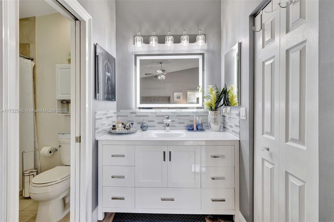 Recently Sold: $603,000 (3 beds, 2 baths, 2071 Square Feet)