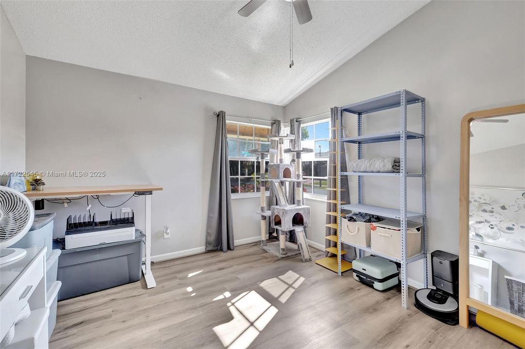 Recently Sold: $603,000 (3 beds, 2 baths, 2071 Square Feet)