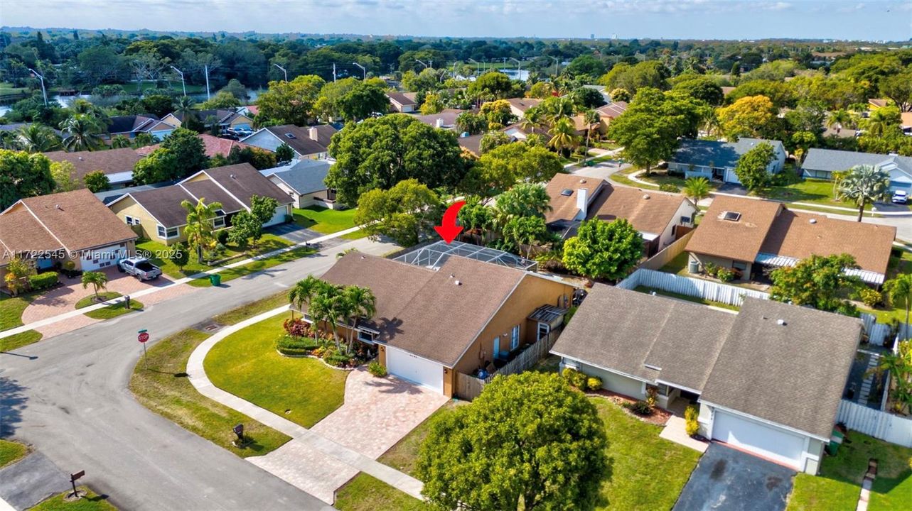 Recently Sold: $603,000 (3 beds, 2 baths, 2071 Square Feet)