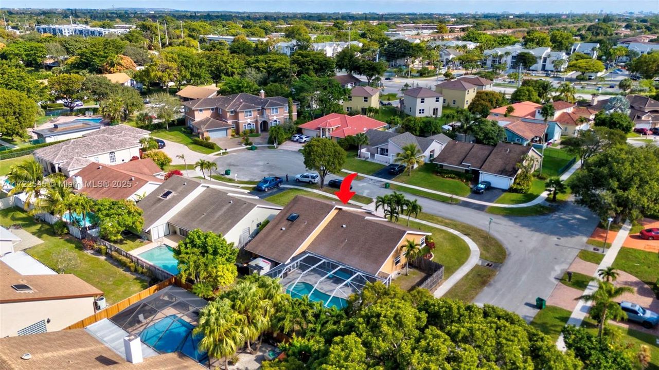 Recently Sold: $603,000 (3 beds, 2 baths, 2071 Square Feet)