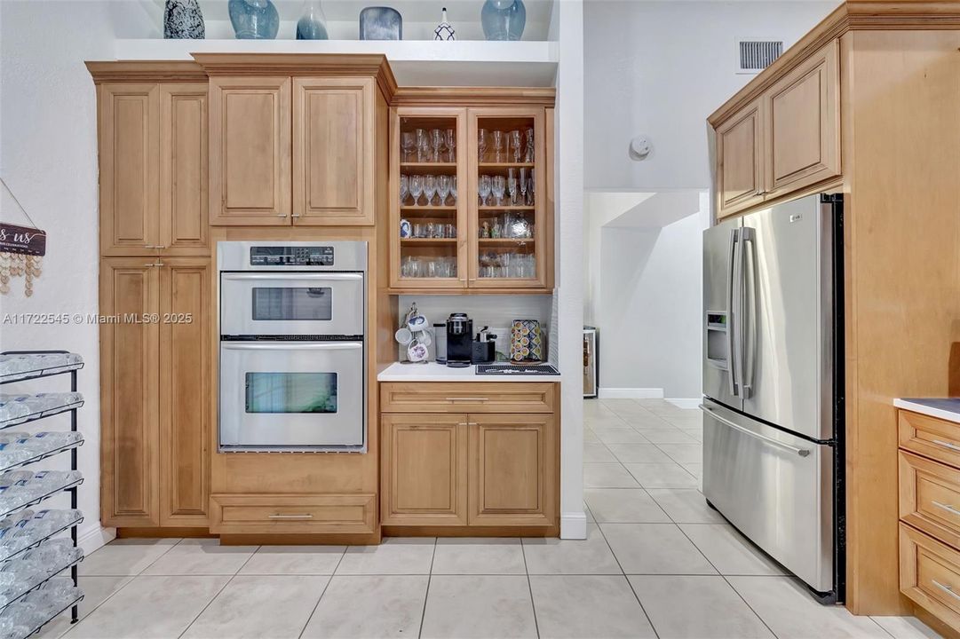 Recently Sold: $603,000 (3 beds, 2 baths, 2071 Square Feet)