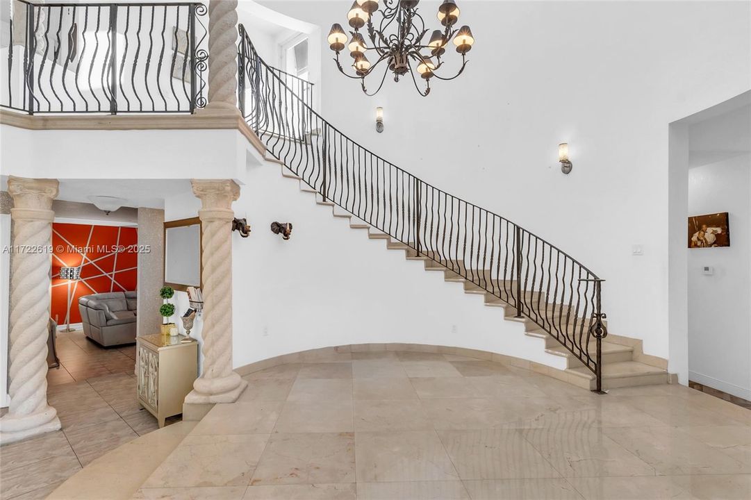 На продажу: $1,399,900 (5 спален, 5 ванн, 3544 Квадратных фут)