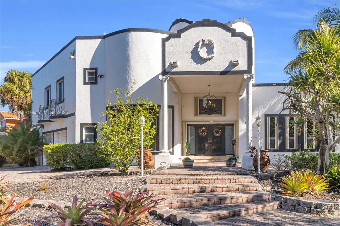 На продажу: $1,399,900 (5 спален, 5 ванн, 3544 Квадратных фут)