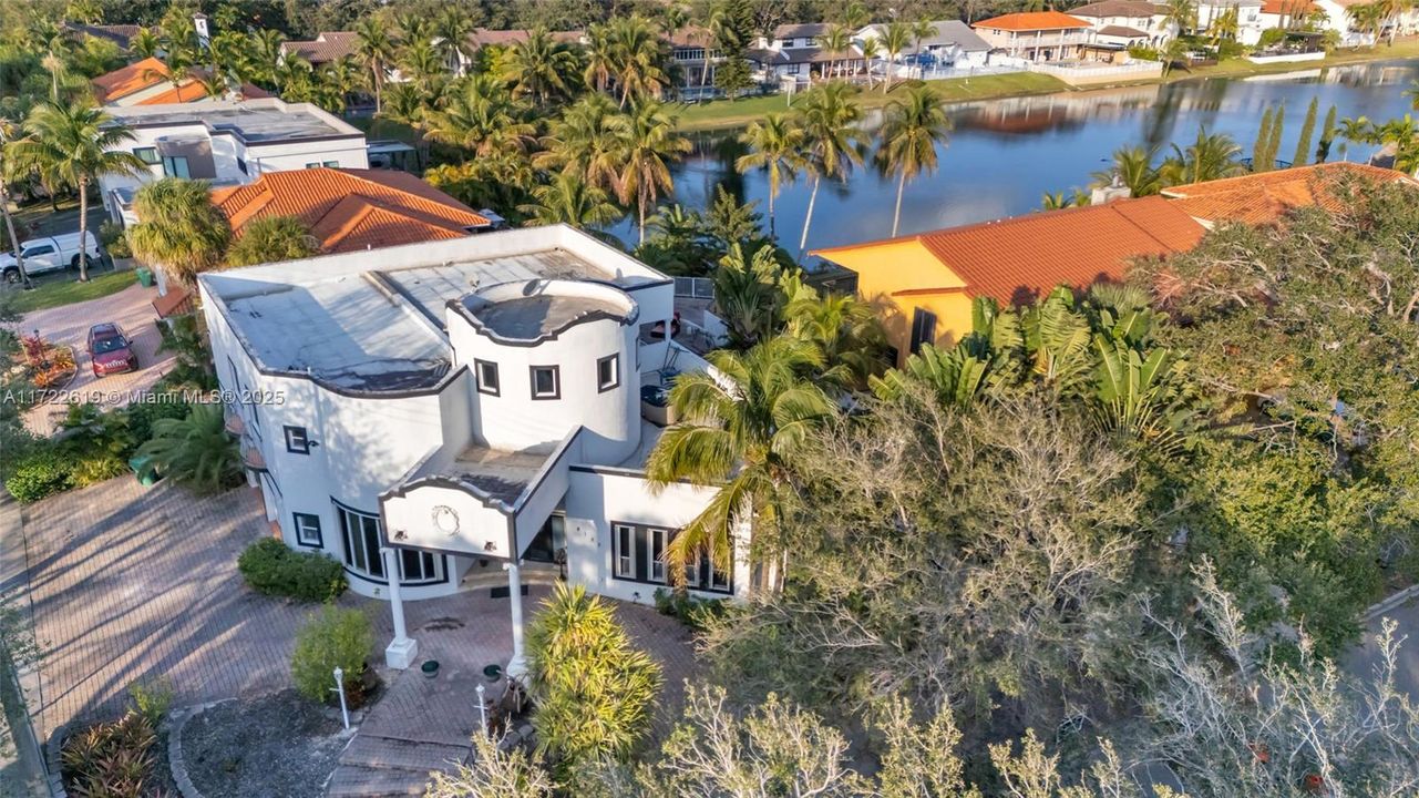 На продажу: $1,399,900 (5 спален, 5 ванн, 3544 Квадратных фут)