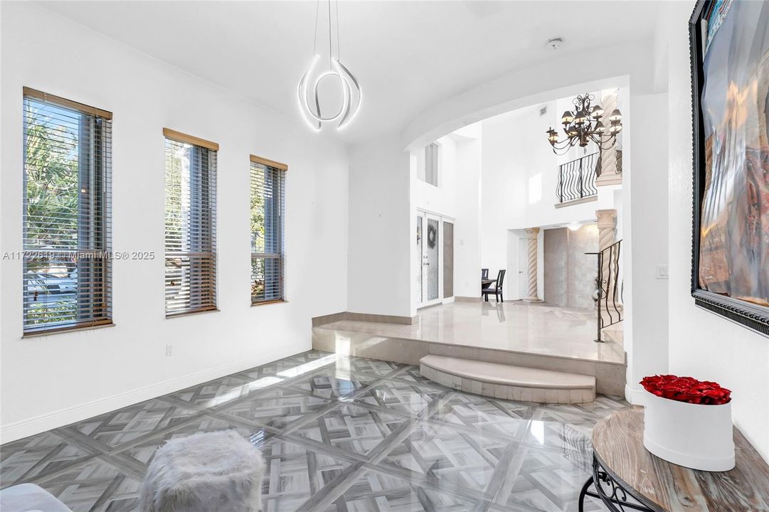 На продажу: $1,399,900 (5 спален, 5 ванн, 3544 Квадратных фут)