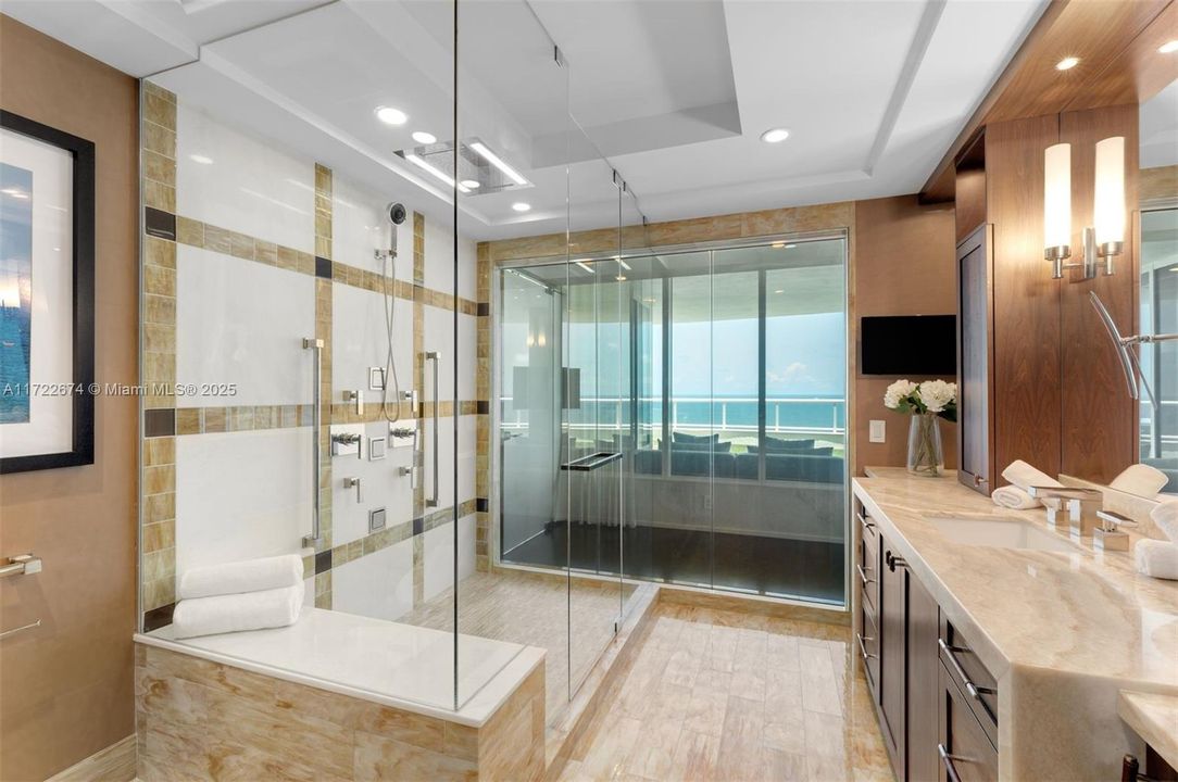 待售: $12,995,000 (4 贝兹, 5 浴室, 7031 平方英尺)