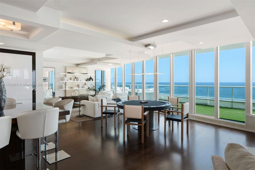 待售: $12,995,000 (4 贝兹, 5 浴室, 7031 平方英尺)