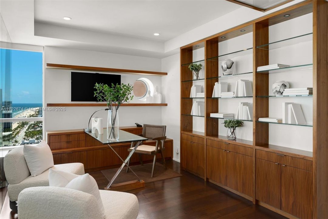 待售: $12,995,000 (4 贝兹, 5 浴室, 7031 平方英尺)