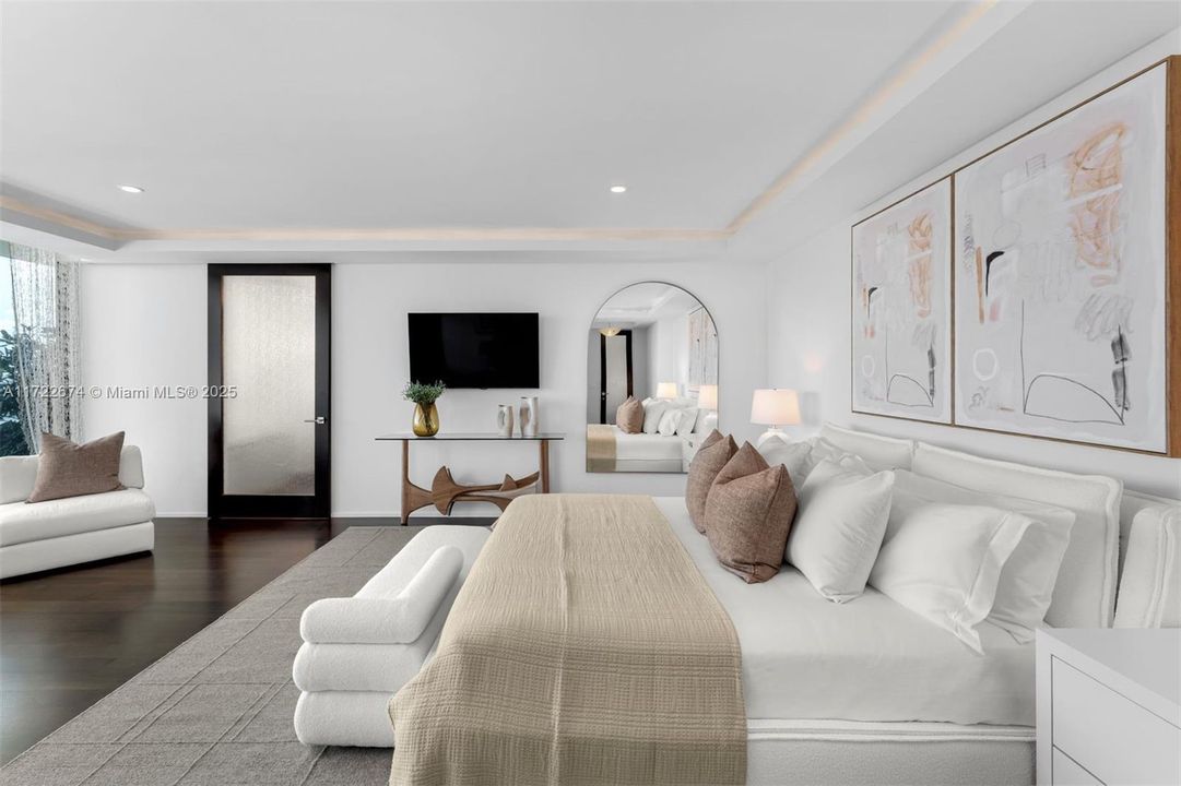 待售: $12,995,000 (4 贝兹, 5 浴室, 7031 平方英尺)