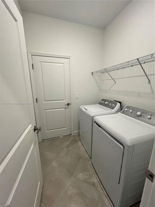 En Renta: $2,500 (4 camas, 3 baños, 0 Pies cuadrados)