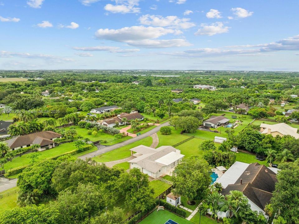 Recently Sold: $825,000 (3 beds, 2 baths, 2618 Square Feet)