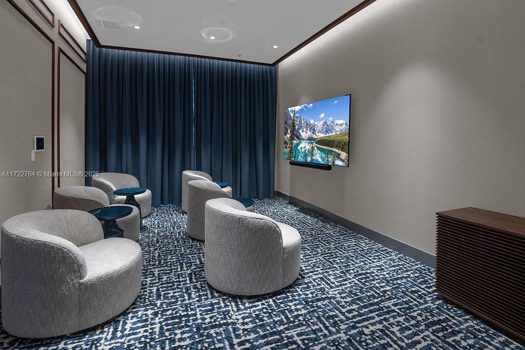 For Sale: $3,390,000 (3 beds, 3 baths, 1517 Square Feet)