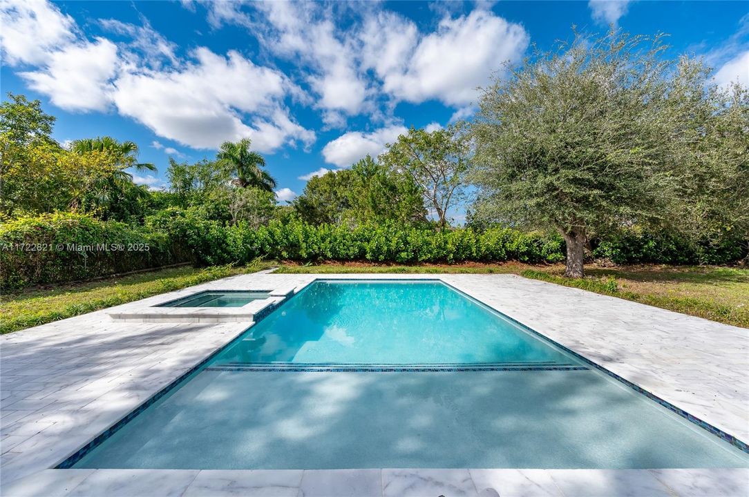 Recently Sold: $980,000 (3 beds, 2 baths, 2270 Square Feet)