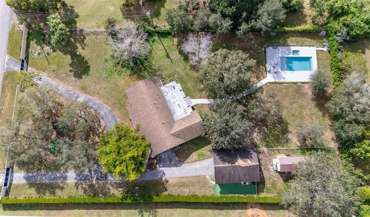 Recently Sold: $980,000 (3 beds, 2 baths, 2270 Square Feet)