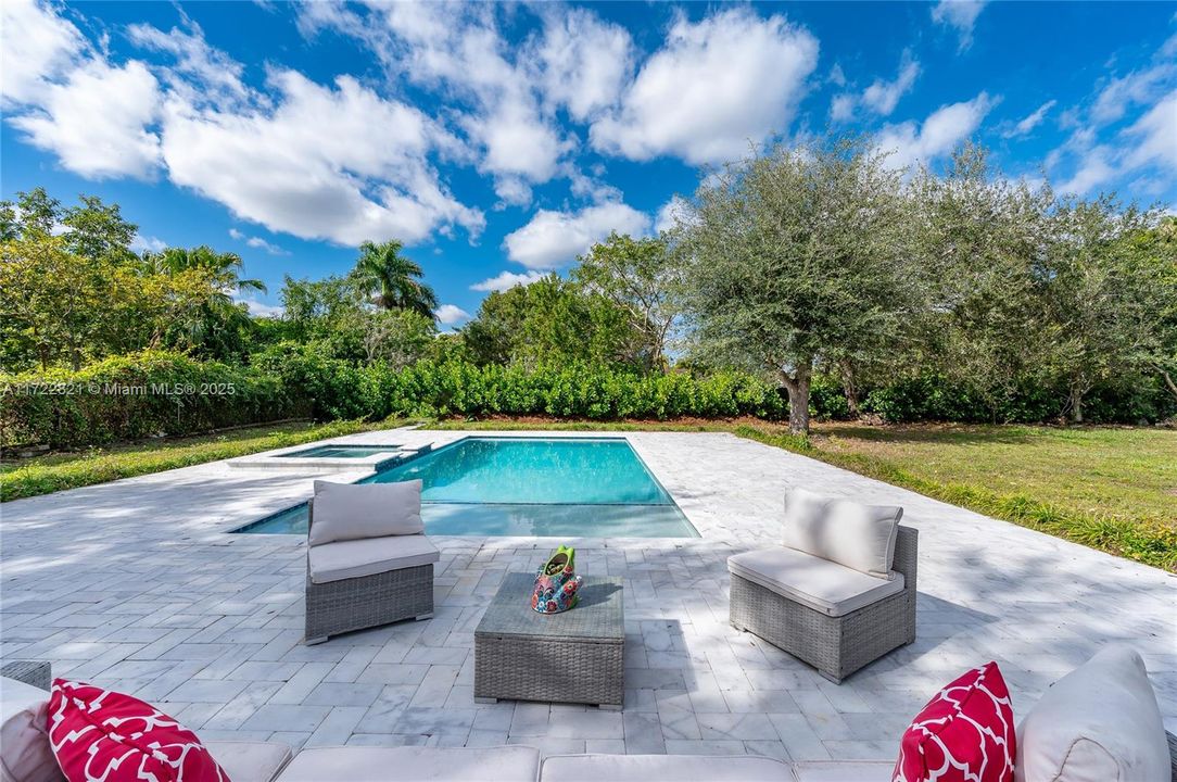 Recently Sold: $980,000 (3 beds, 2 baths, 2270 Square Feet)