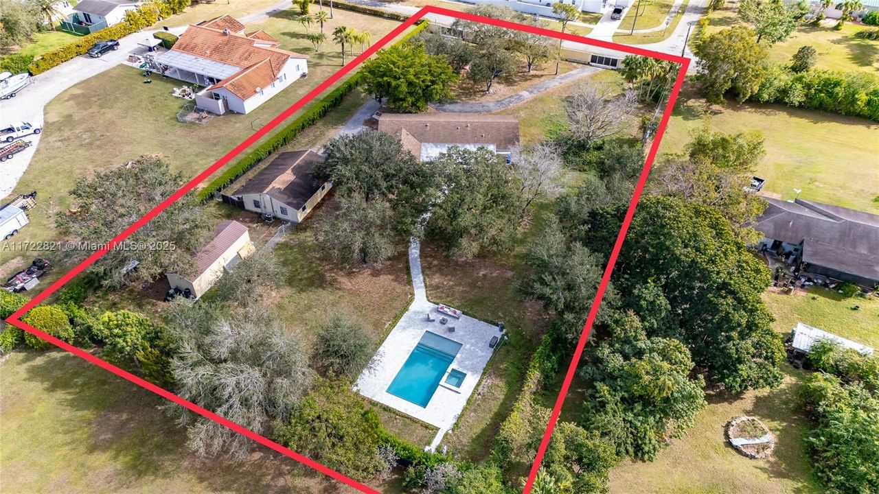 Recently Sold: $980,000 (3 beds, 2 baths, 2270 Square Feet)