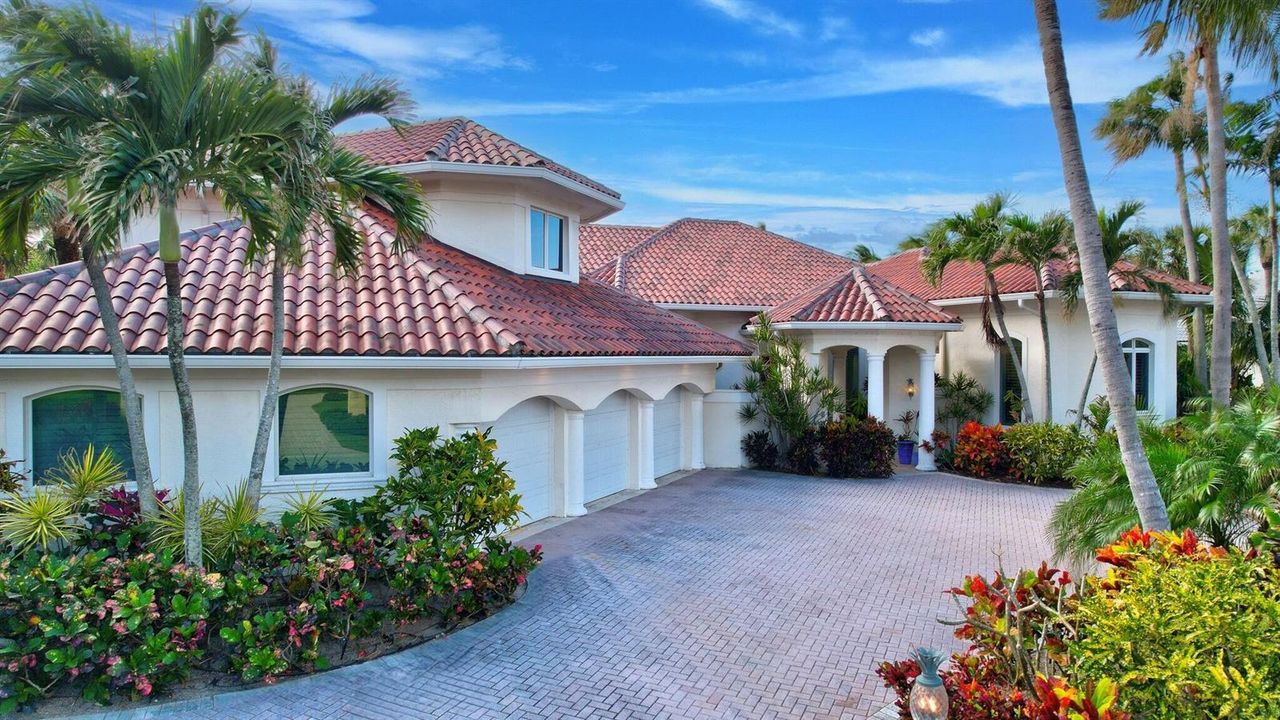 2995 SE Dune Drive