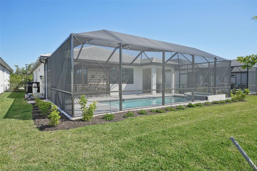 待售: $690,000 (4 贝兹, 2 浴室, 1850 平方英尺)