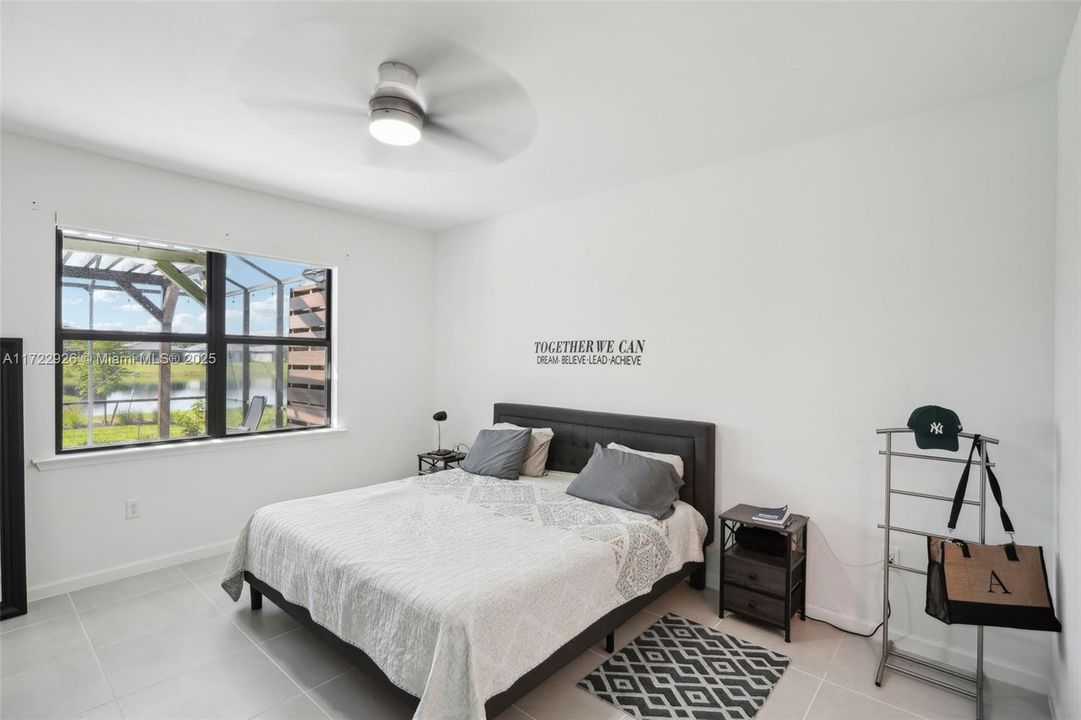 待售: $690,000 (4 贝兹, 2 浴室, 1850 平方英尺)