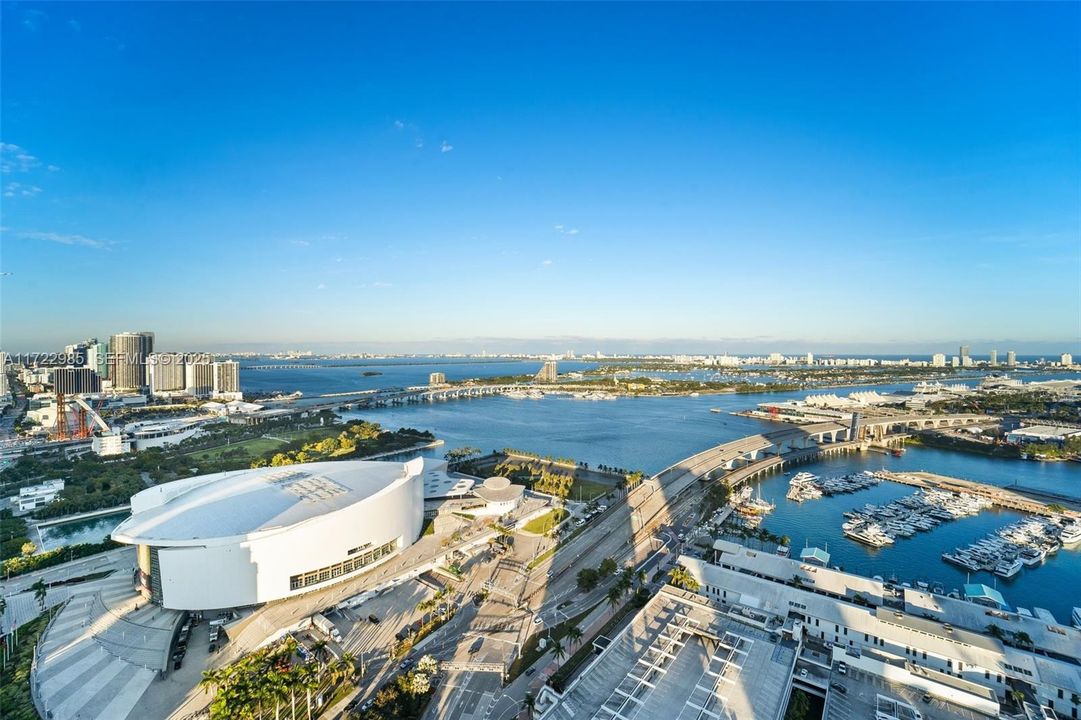 En Venta: $1,649,000 (2 camas, 2 baños, 983 Pies cuadrados)