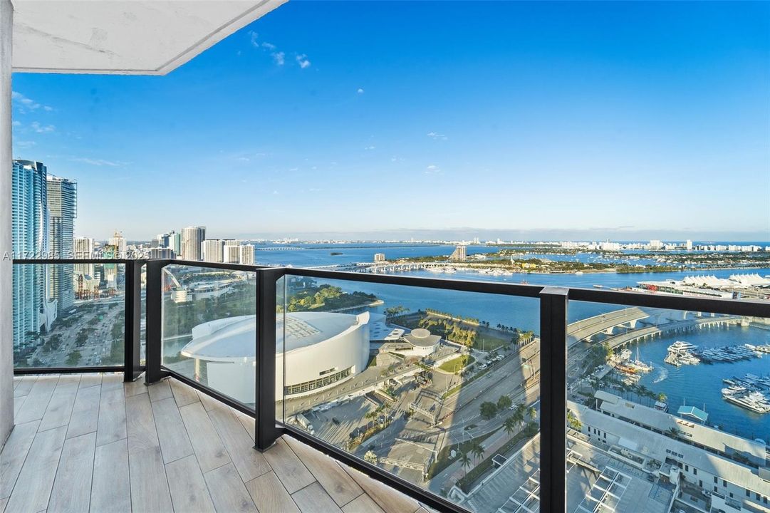 En Venta: $1,649,000 (2 camas, 2 baños, 983 Pies cuadrados)