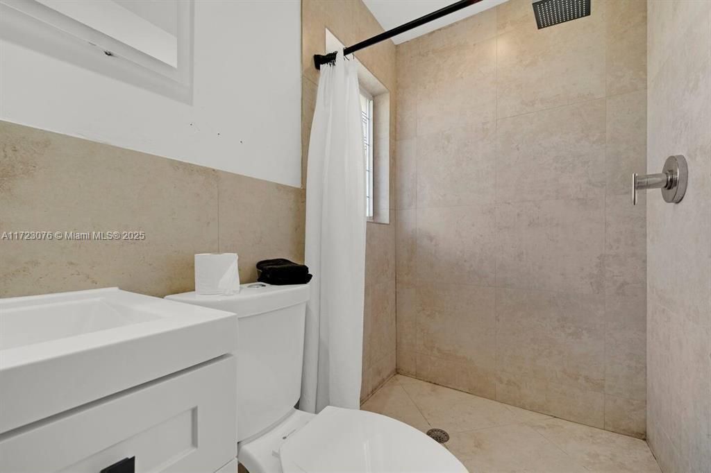 For Sale: $875,000 (0 beds, 0 baths, 2499 Square Feet)