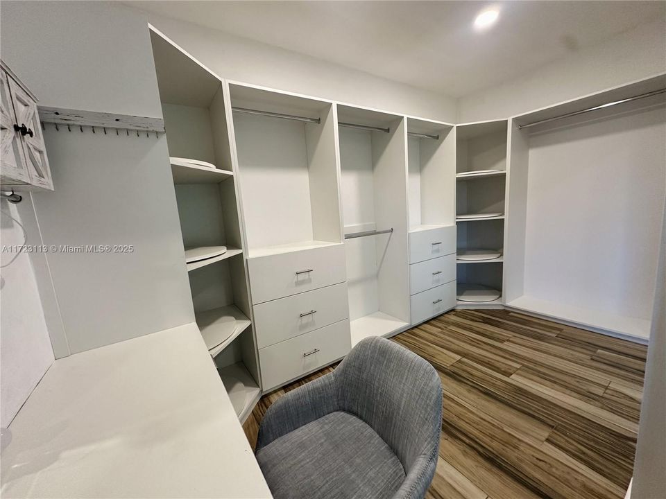 Недавно арендовано: $4,500 (3 спален, 3 ванн, 1872 Квадратных фут)