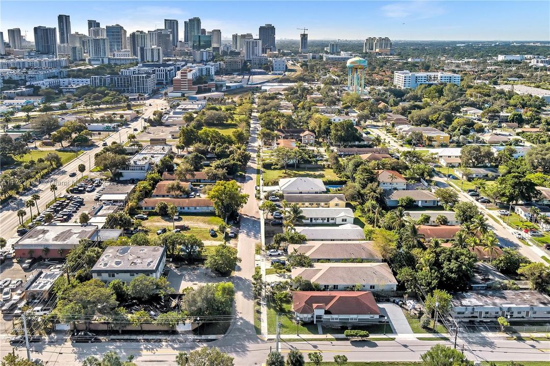 Active With Contract: $849,500 (0 beds, 0 baths, 2423 Square Feet)