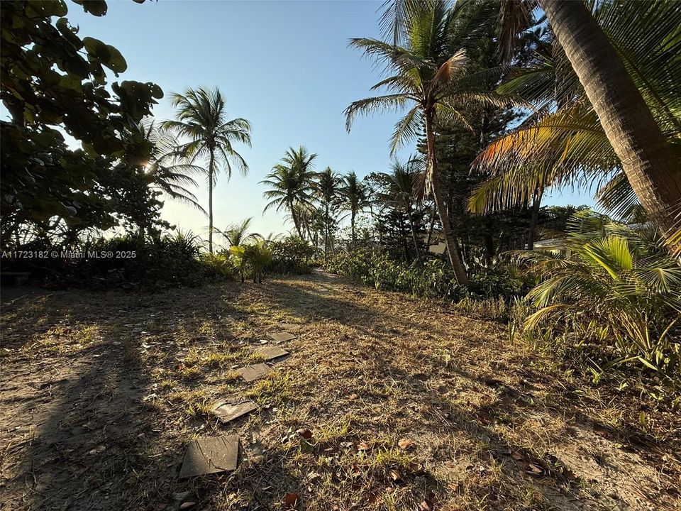 For Sale: $6,750,000 (0.38 acres)