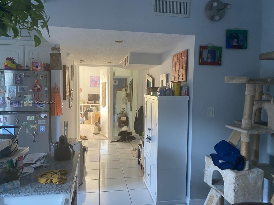 待售: $254,900 (2 贝兹, 2 浴室, 870 平方英尺)