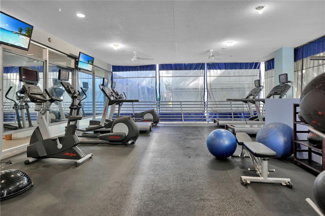 For Sale: $525,000 (0 beds, 1 baths, 500 Square Feet)