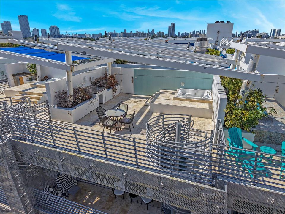 For Sale: $525,000 (0 beds, 1 baths, 500 Square Feet)