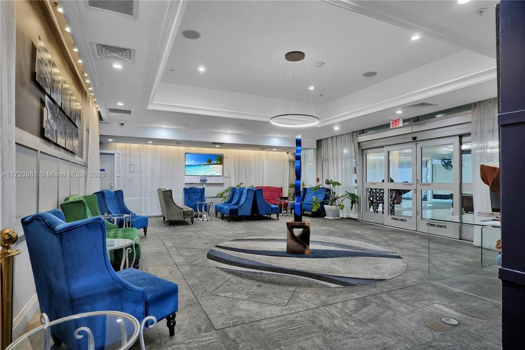 For Sale: $525,000 (0 beds, 1 baths, 500 Square Feet)