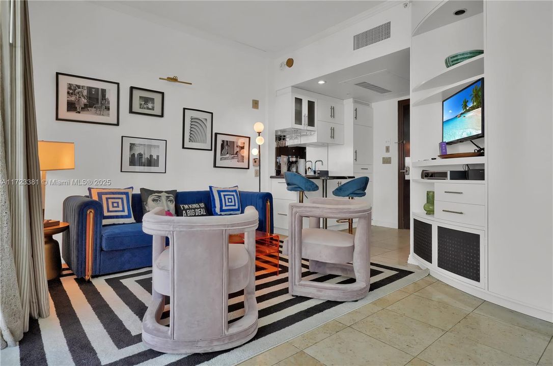 For Sale: $525,000 (0 beds, 1 baths, 500 Square Feet)