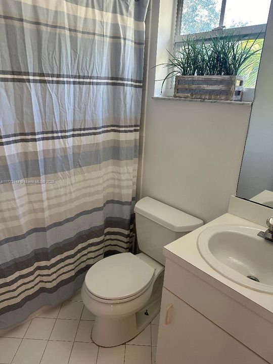 Recently Rented: $2,850 (2 beds, 2 baths, 1123 Square Feet)