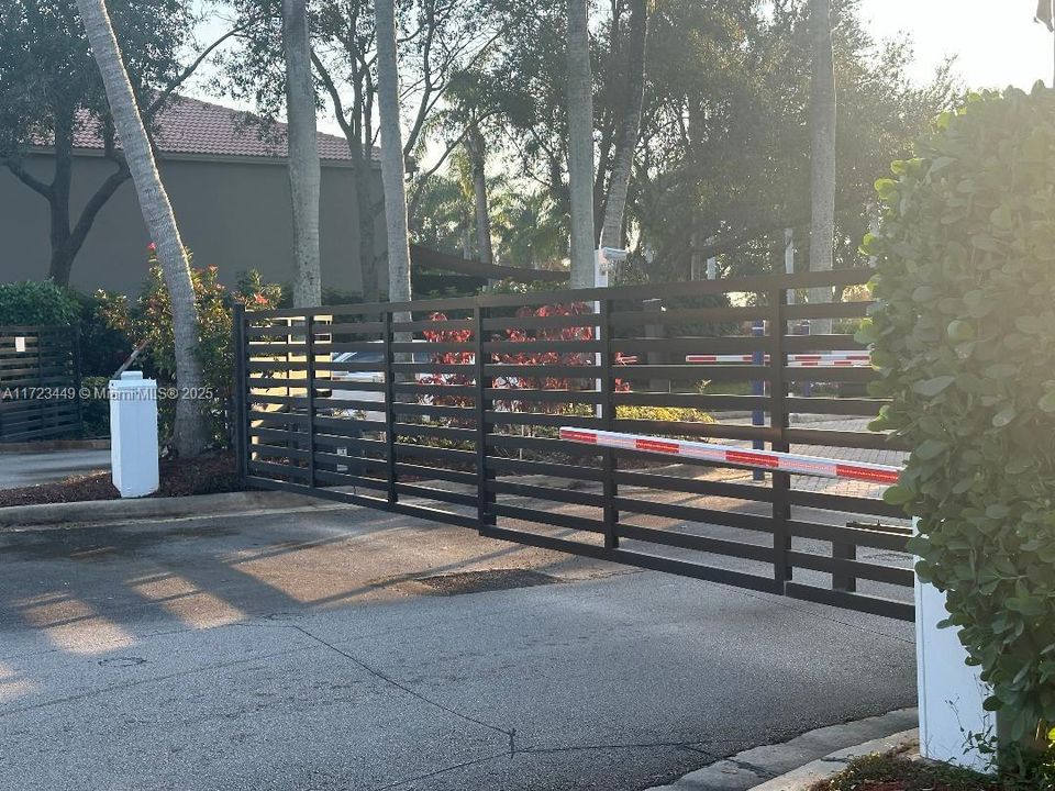 Recently Rented: $2,850 (2 beds, 2 baths, 1123 Square Feet)