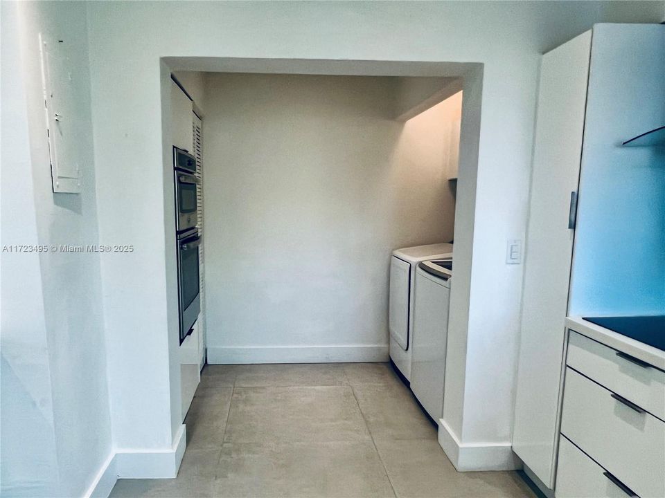 En Venta: $1,499,000 (3 camas, 2 baños, 2078 Pies cuadrados)