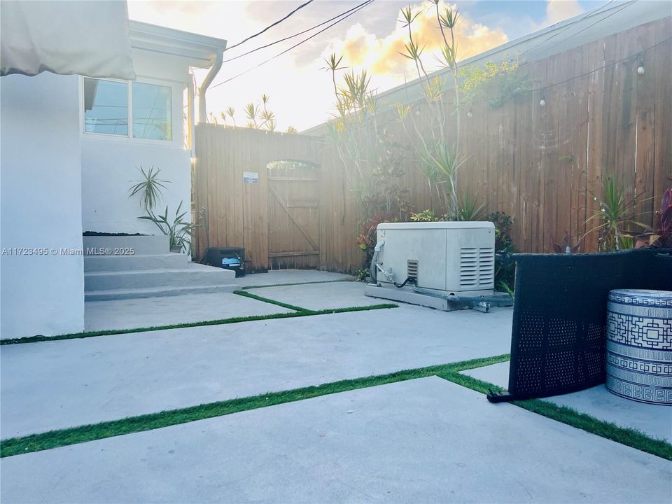 En Venta: $1,499,000 (3 camas, 2 baños, 2078 Pies cuadrados)