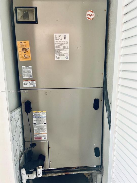 En Venta: $1,499,000 (3 camas, 2 baños, 2078 Pies cuadrados)