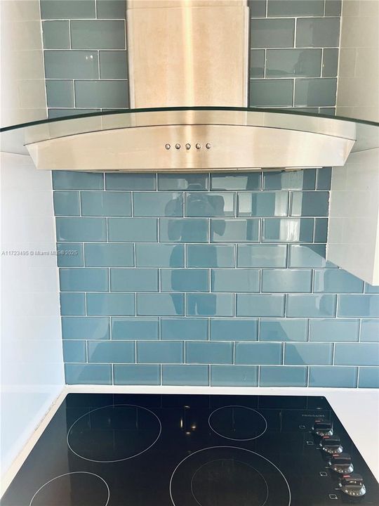 En Venta: $1,499,000 (3 camas, 2 baños, 2078 Pies cuadrados)