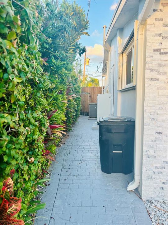 En Venta: $1,499,000 (3 camas, 2 baños, 2078 Pies cuadrados)