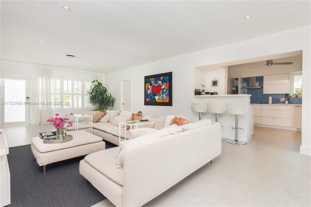 En Venta: $1,499,000 (3 camas, 2 baños, 2078 Pies cuadrados)