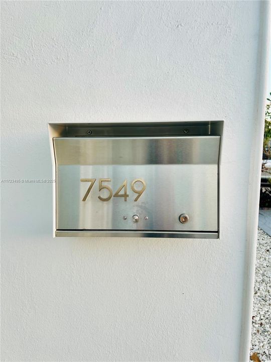 En Venta: $1,499,000 (3 camas, 2 baños, 2078 Pies cuadrados)