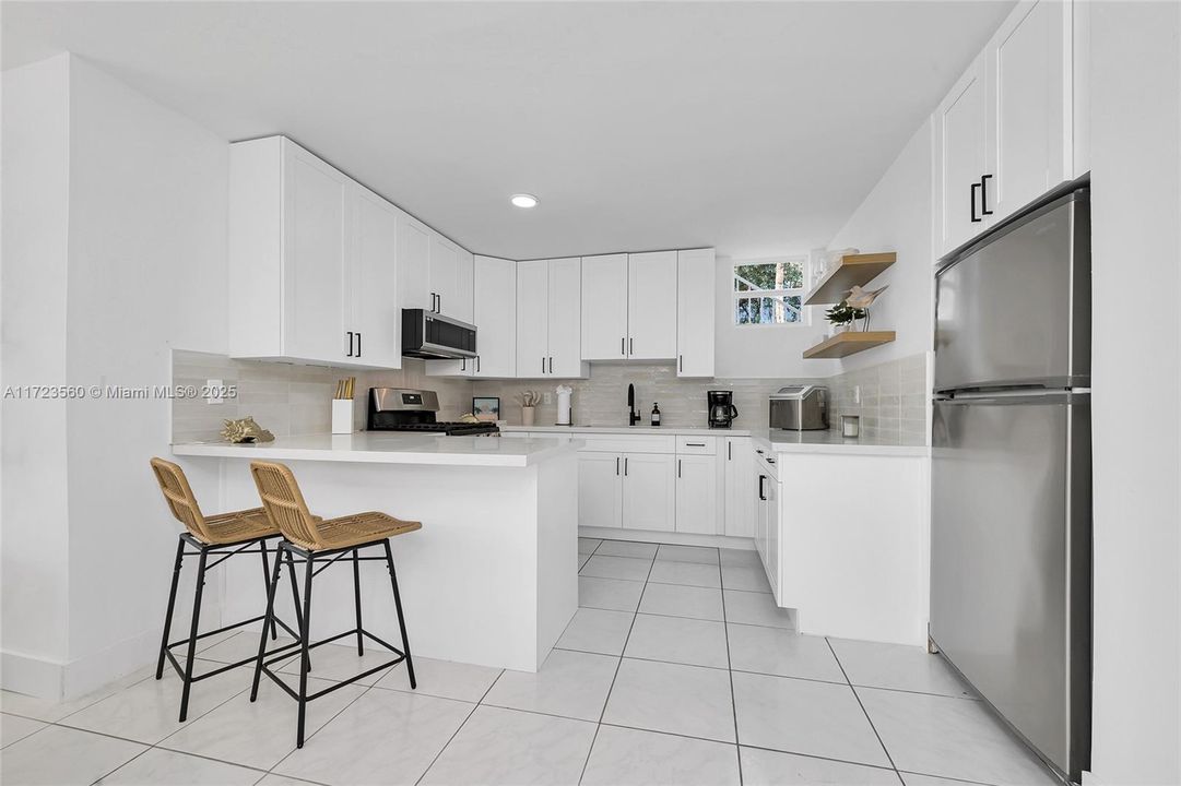 Active With Contract: $1,299,000 (3 beds, 3 baths, 0 Square Feet)