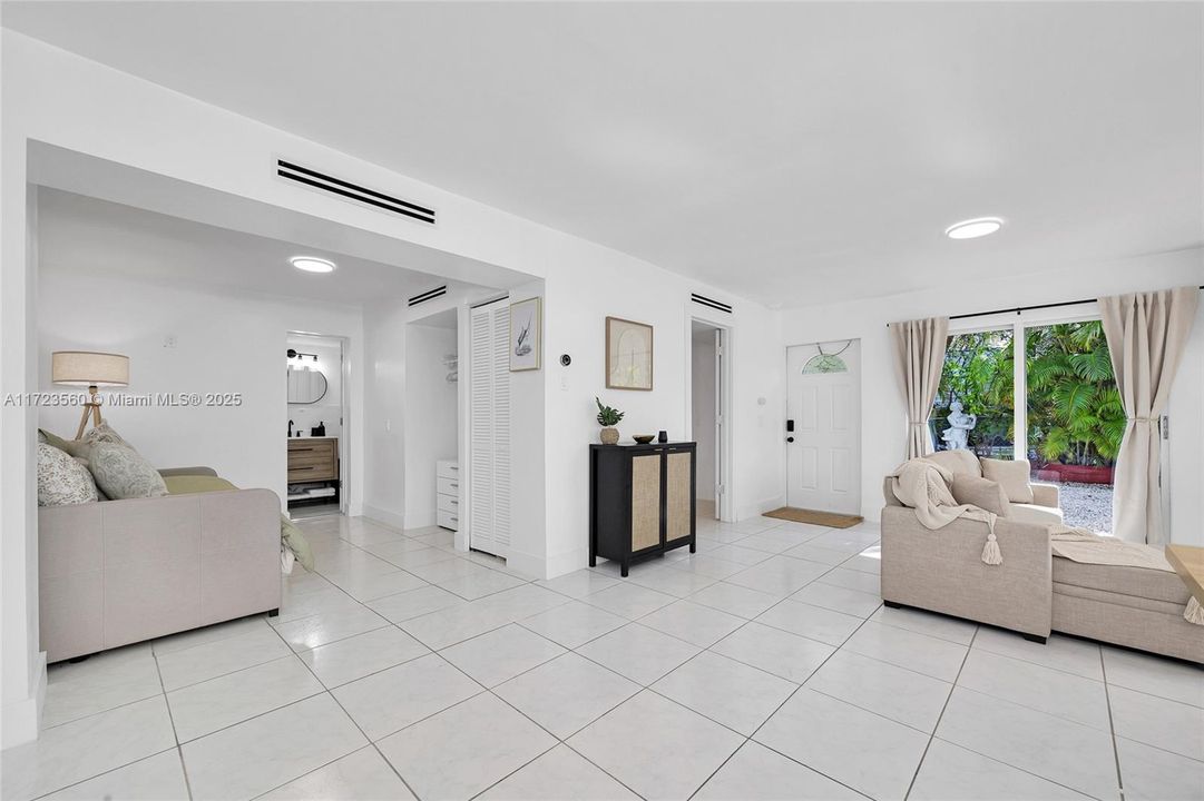 Active With Contract: $1,299,000 (3 beds, 3 baths, 0 Square Feet)