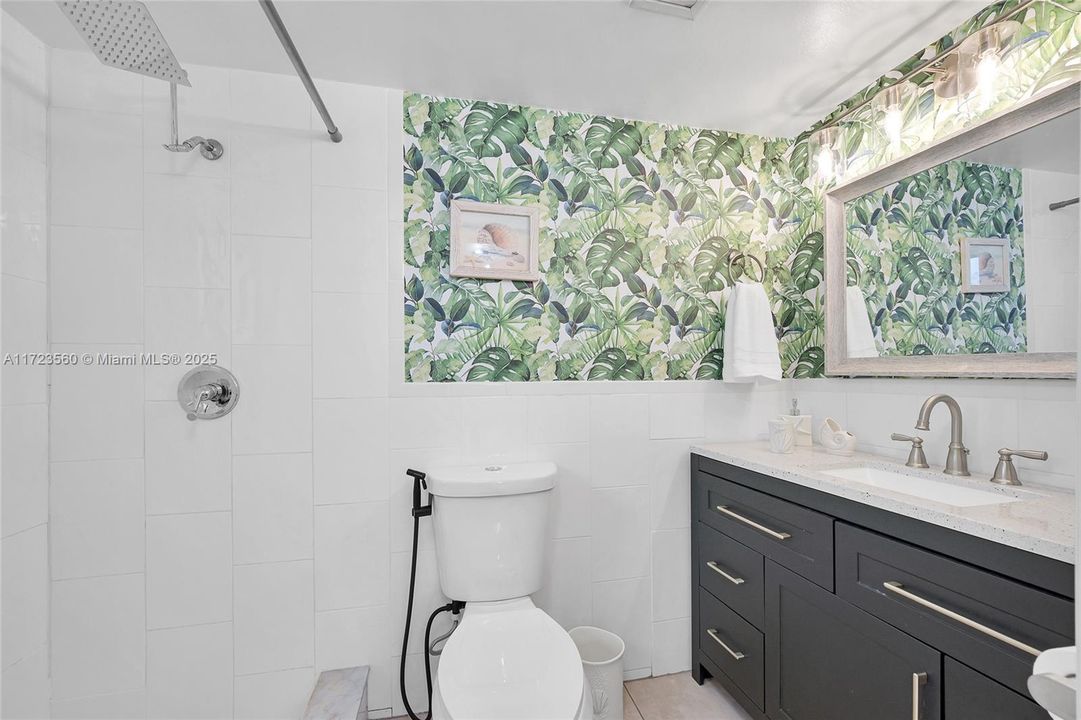 Active With Contract: $1,299,000 (3 beds, 3 baths, 0 Square Feet)