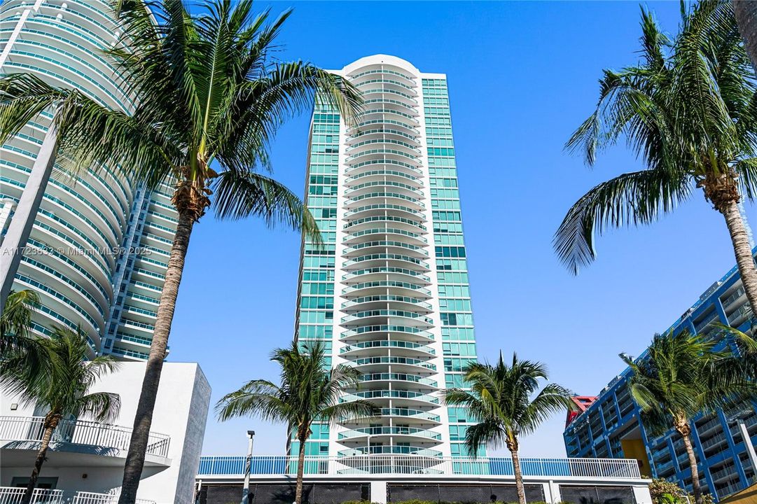 Vendido Recientemente: $470,000 (1 camas, 1 baños, 791 Pies cuadrados)