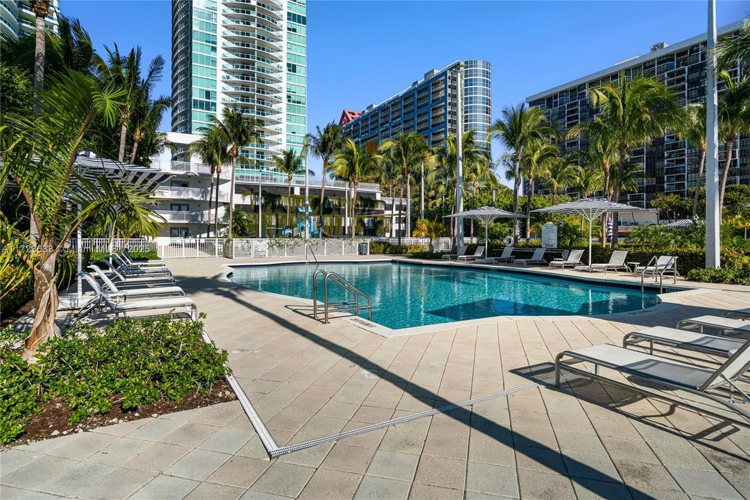 Vendido Recientemente: $470,000 (1 camas, 1 baños, 791 Pies cuadrados)