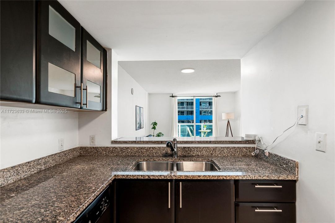 Vendido Recientemente: $470,000 (1 camas, 1 baños, 791 Pies cuadrados)